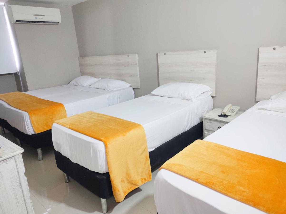 Hotel Canadiense Barranquilla บาร์รังกีญา ภายนอก รูปภาพ