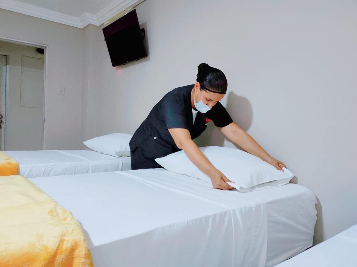 Hotel Canadiense Barranquilla บาร์รังกีญา ภายนอก รูปภาพ