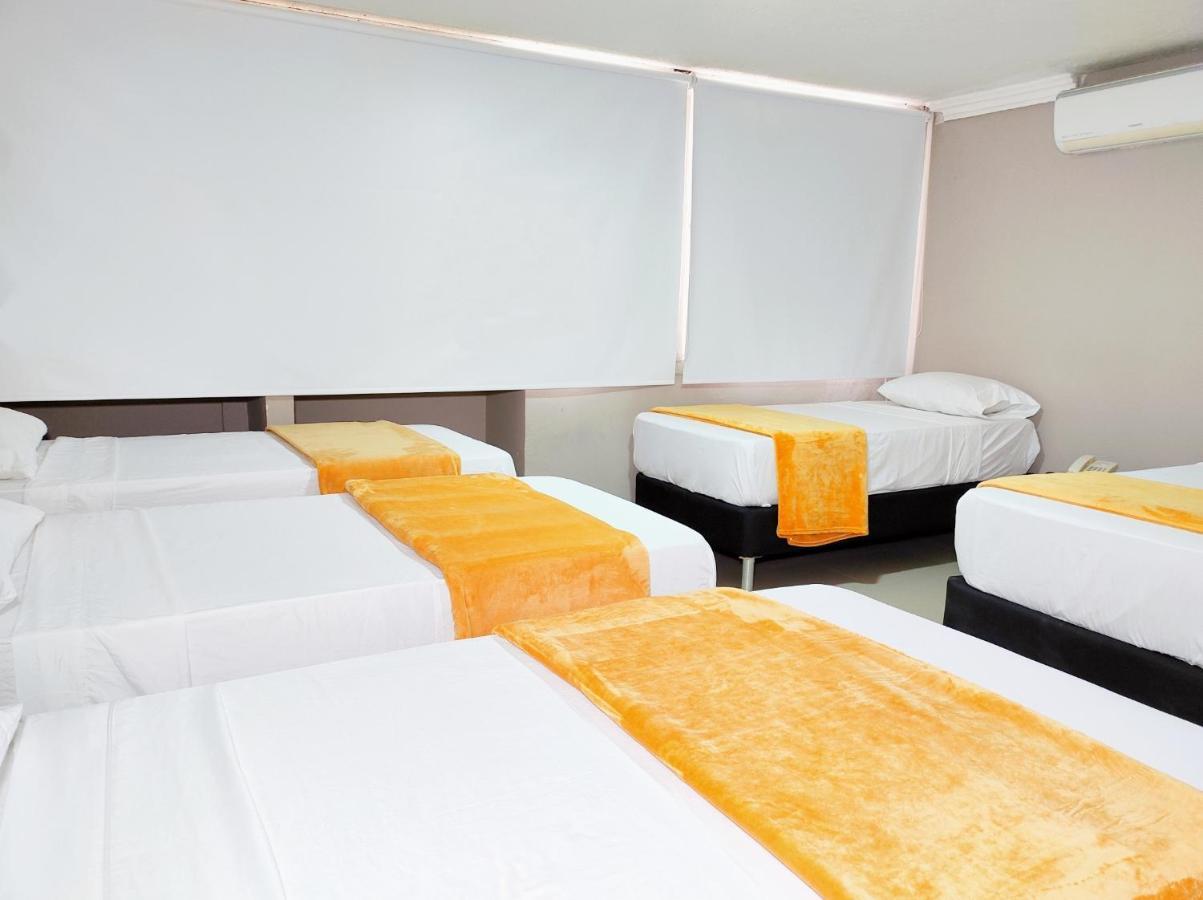 Hotel Canadiense Barranquilla บาร์รังกีญา ภายนอก รูปภาพ