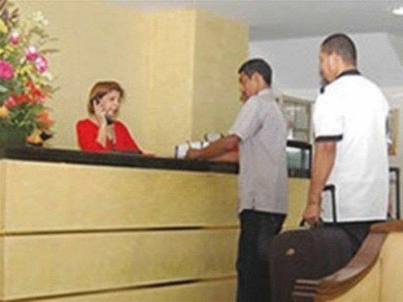 Hotel Canadiense Barranquilla บาร์รังกีญา ภายนอก รูปภาพ
